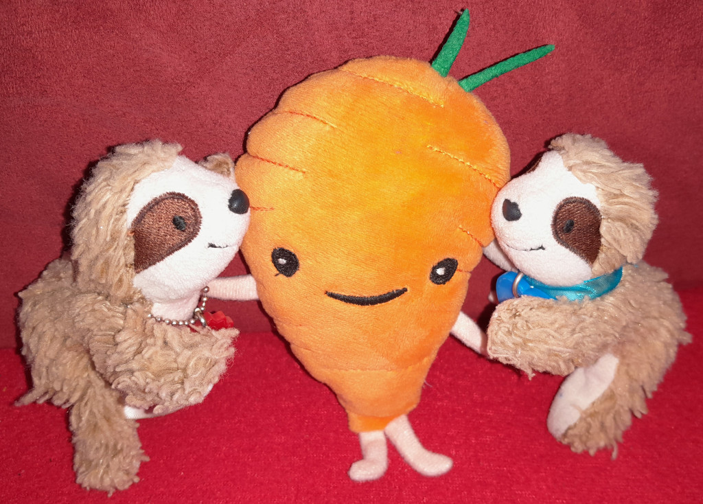 Eliza und Marty mit einer Möhre