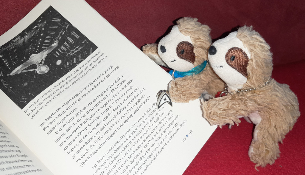 Eliza & Marty lesen ein Buch über Star Trek